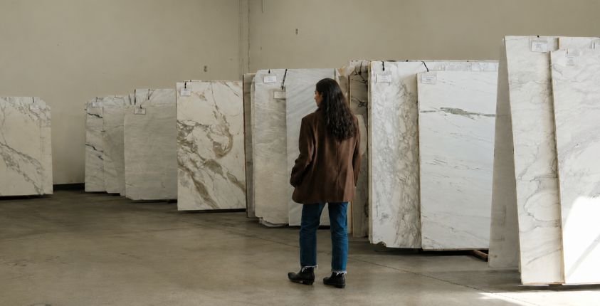 Marble vs Trending Surface Materials: Which Ages Better?